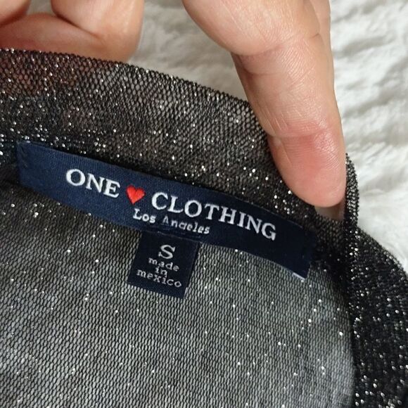 One Clothing Los Angeles Sheer Metallic Tee - Picture 5 of 6